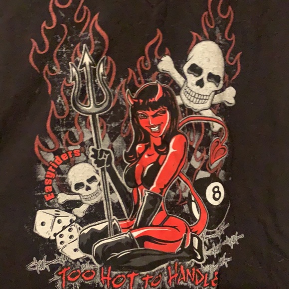 Like new xl t-shirt. I’m unsure of the brand - Picture 2 of 3